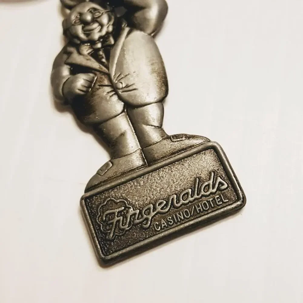 Metal Fitzgerald Casino Mr. O'Lucky Key Chain Vintage Las Vegas, NV.